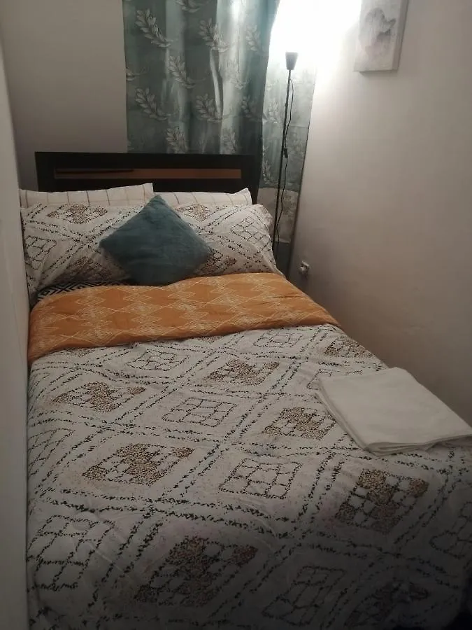 Homestay Tanih Place Abu Dhabi